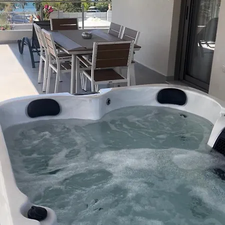 Amorea Jacuzzi Evia Erétria