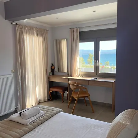 Amorea Jacuzzi Evia Apartman