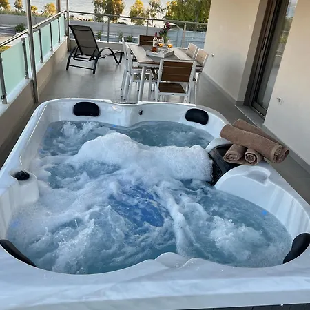 Amorea Jacuzzi Evia Apartman Erétria