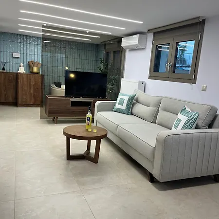 Amorea Jacuzzi Evia Apartman *